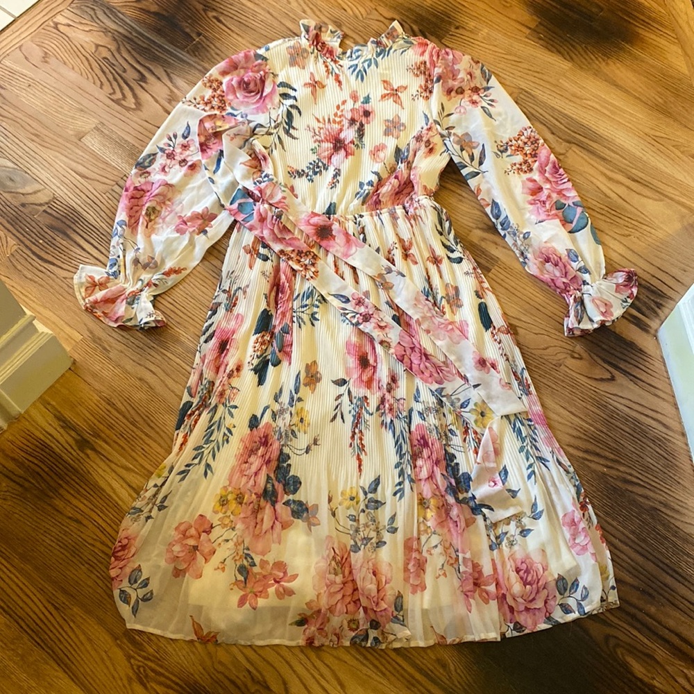 NWOT floral dress